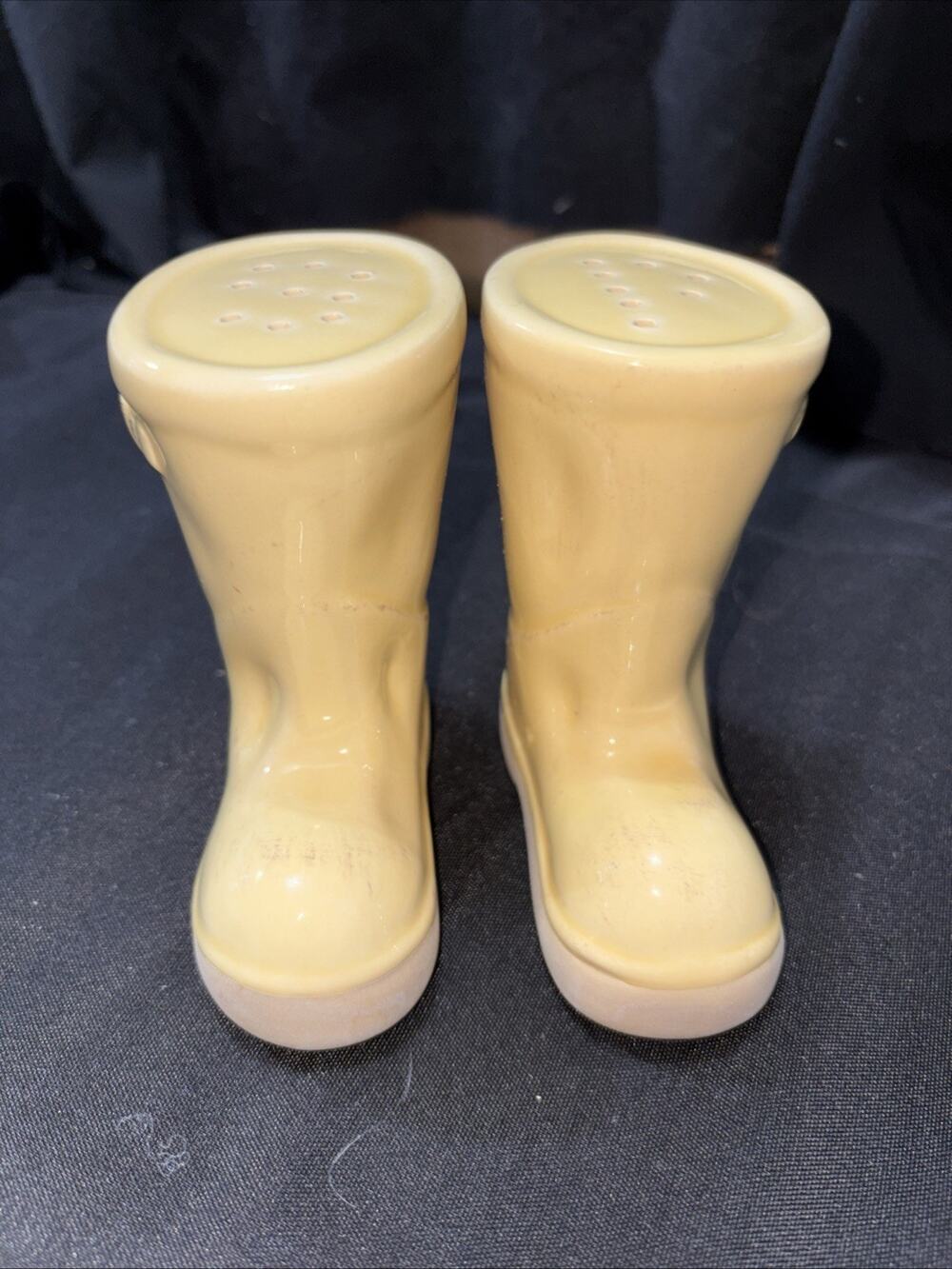 Pottery Barn Ceramic Rain Boots Salt & Pepper Shaker Set Yellow 4"H